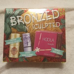 Brand New Benefit Bronzed & Sculpted Kit